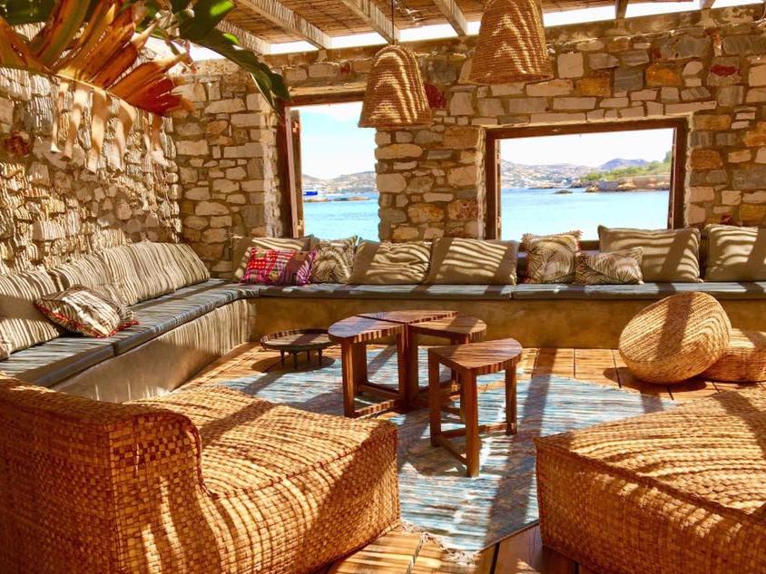 Fusion Flavours and Aegean Bliss Await in Parikia